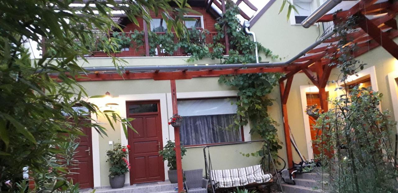 Diana Apartmanhaz Keszthely Exterior photo