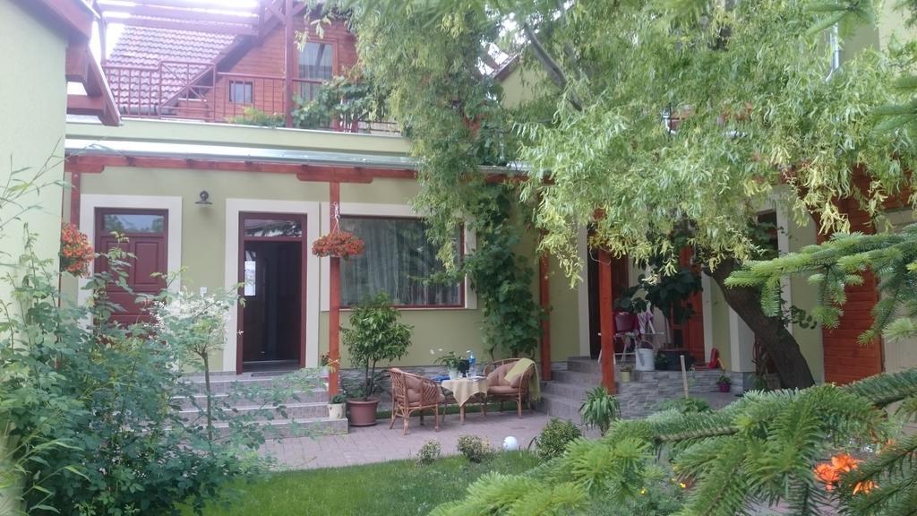 Diana Apartmanhaz Keszthely Exterior photo